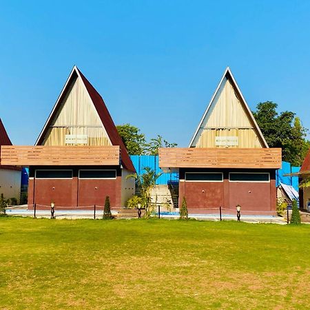 Anantara Club And Resort, Удджайн Экстерьер фото